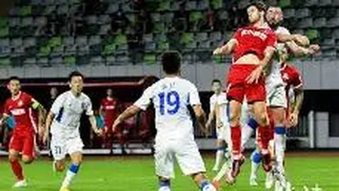 巴萨对阵奥萨苏纳：视频解析裁判争议判罚背后的技术细节